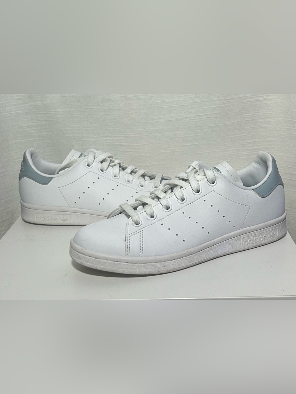 Adidas Stan Smith Classic White Leather Sneakers  minimalist  Streetwear neutral